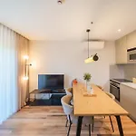 Feel Firmeza Coworking & Flats Apartman